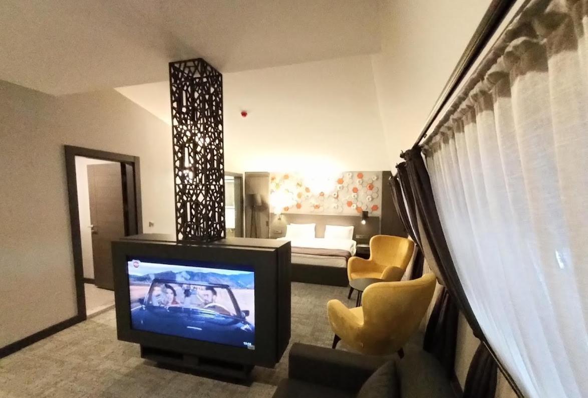 Days Hotel By Wyndham Ankara Cankaya Exterior photo